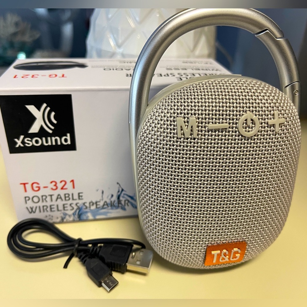 XSound Portable Wireless Speaker NIB Heavy Clip Silver